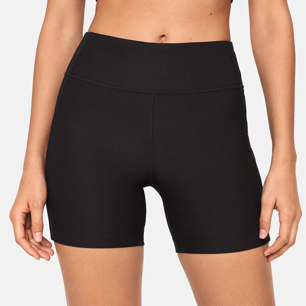 Outdoor Voices Warmup 5” Short - BLACK XL